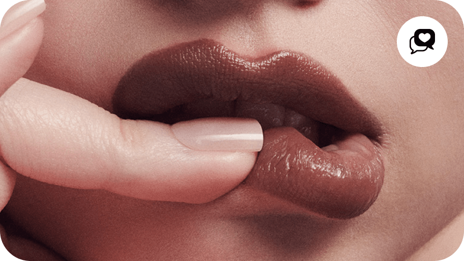CHAT MED EN VIRKELIG M·A·C MAKEUPARTIST